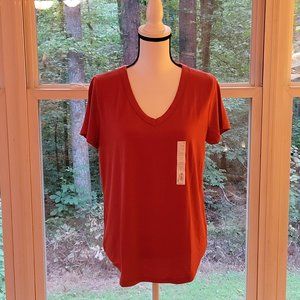 So - Favorite V-Neck Super Soft Drape Fit Tee